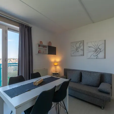 Appartement By The Dunes Near The Sea