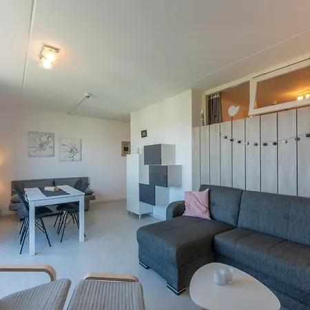 By The Dunes Near The Sea 아파트